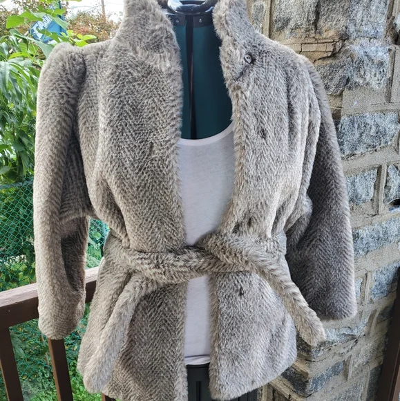 Russel Taylor | Jackets & Coats | Russell Taylor Faux Fur Coat